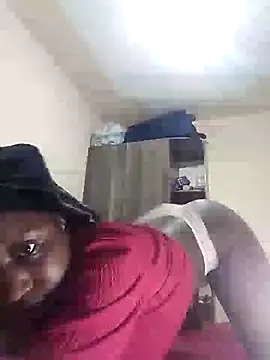 Snapshot of Adaline-Paris chatting on March 2026 04:02:02 PM Adaline-Paris online show from March 2026 04:02:02 PM