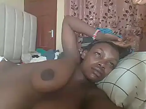 Snapshot of awino001 chatting on January 2025 07:39:02 PM awino001 online show from January 2025 07:39:02 PM