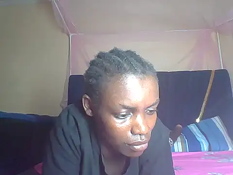 Snapshot of awino001 chatting on November 2025 08:40:02 PM awino001 online show from November 2025 08:40:02 PM