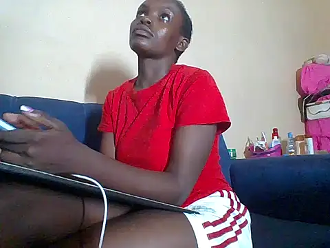 Snapshot of awino001 chatting on November 2025 05:57:02 PM awino001 online show from November 2025 05:57:02 PM