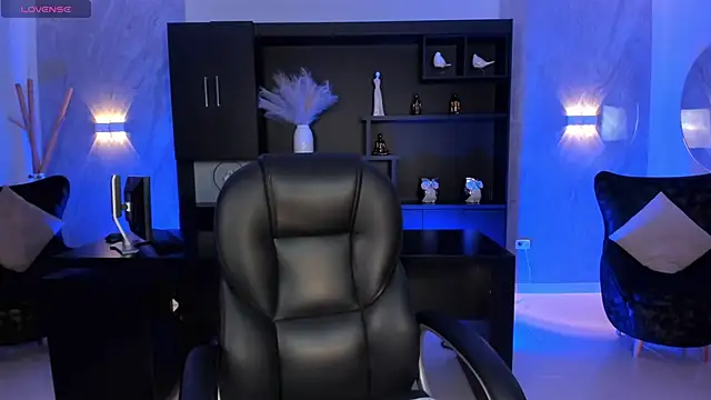 SamanthaKlein  online show from January 2025 03:24:02 AM