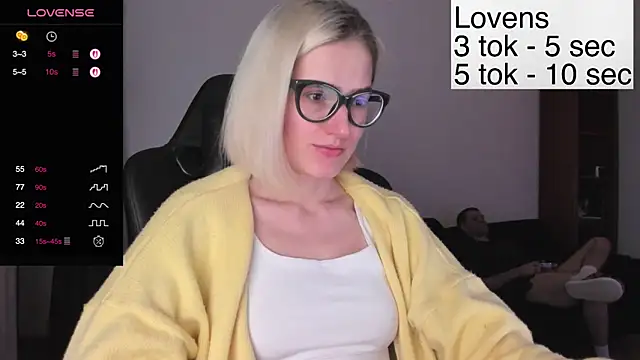 Sexy Sweets online show from November 2025 04:17:02 PM