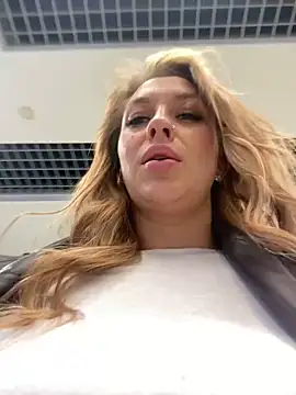 Snapshot of Sweet___Emily chatting on January 2025 02:02:02 PM Sweet   Emily online show from January 2025 02:02:02 PM