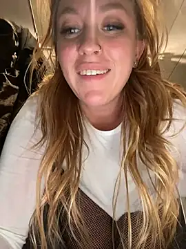 Snapshot of Sweet___Emily chatting on January 2025 08:15:01 PM Sweet   Emily online show from January 2025 08:15:01 PM