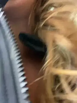 Snapshot of Sweet___Emily chatting on January 2025 06:41:02 PM Sweet   Emily online show from January 2025 06:41:02 PM