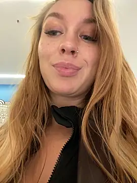 Snapshot of Sweet___Emily chatting on February 2025 05:07:01 PM Sweet   Emily online show from February 2025 05:07:01 PM