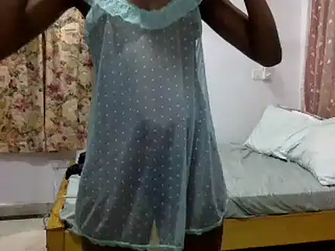 Snapshot of Sexy_megg chatting on December 2024 07:43:02 PM Sexy megg online show from December 2024 07:43:02 PM