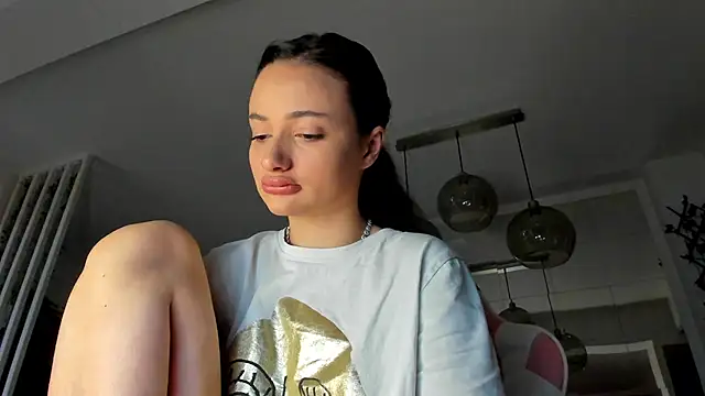 IreneVON online show from October 2025 04:02:02 AM