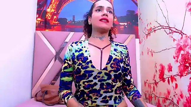 Snapshot of aleja_mistress_ chatting on January 2025 10:43:01 PM aleja mistress online show from January 2025 10:43:01 PM