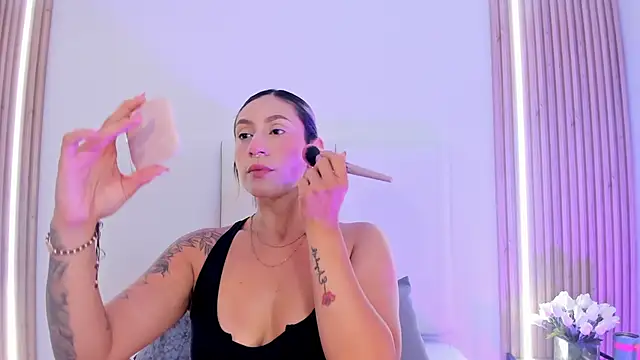 Emily robertss online show from April 2026 11:14:02 AM