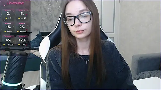 Amarieni online show from February 2025 11:41:02 AM