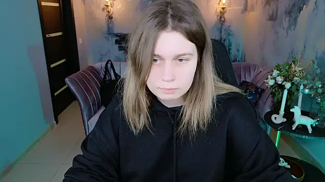 FioraMarmoris online show from January 2025 12:09:02 PM