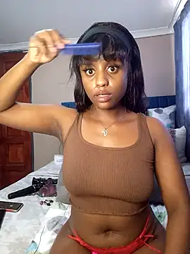 Snapshot of Queen-Chocolate chatting on March 2025 07:43:02 AM Queen-Chocolate online show from March 2025 07:43:02 AM