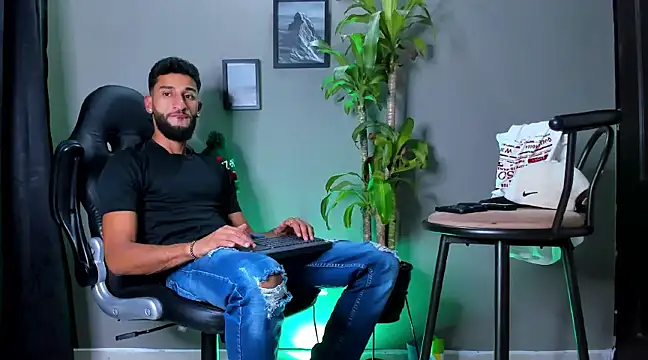 Damian 022 online show from December 2024 02:09:02 AM