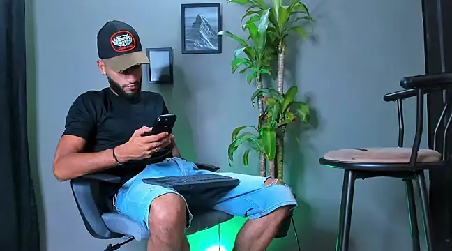 Damian 022 online show from January 2025 03:48:01 AM