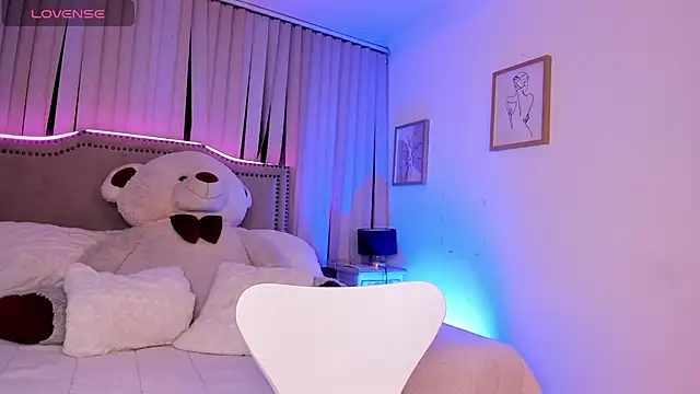 Bella ev online show from April 2026 04:52:01 AM