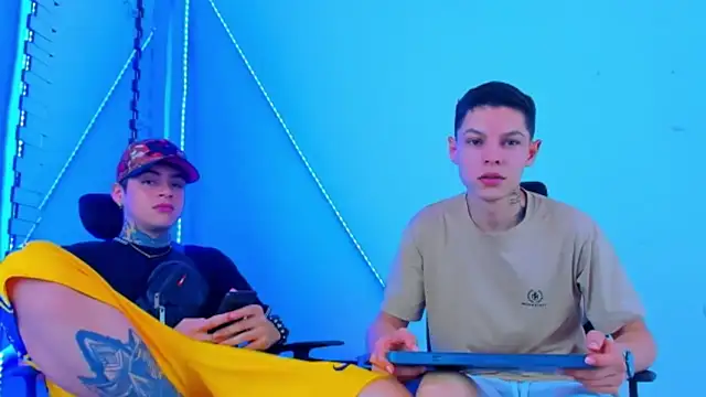 HOT boy2025 online show from October 2025 01:28:01 AM