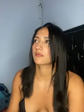 Snapshot of mailyreid chatting on January 2025 02:14:01 AM mailyreid online show from January 2025 02:14:01 AM