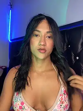 Snapshot of mailyreid chatting on March 2025 03:33:02 AM mailyreid online show from March 2025 03:33:02 AM