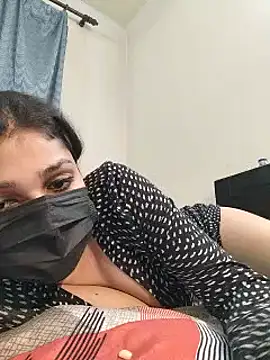 Snapshot of Sonam-378 chatting on February 2025 09:04:01 PM Sonam-378 online show from February 2025 09:04:01 PM