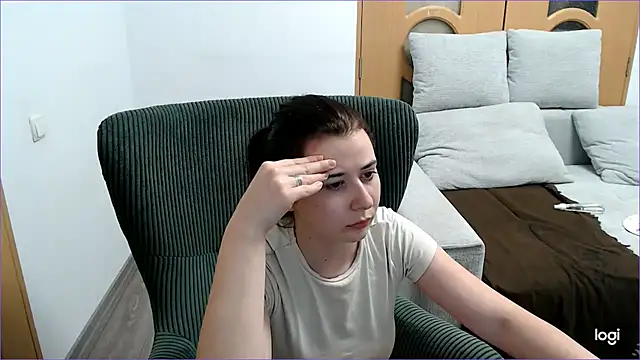 VioletaFlower7 online show from February 2026 09:11:01 PM