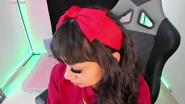 zoesullivan online show from December 2024 12:55:02 PM