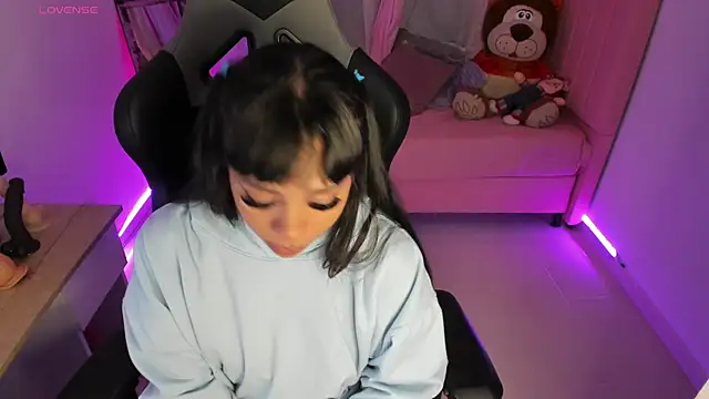 zoesullivan online show from February 2025 09:35:01 AM