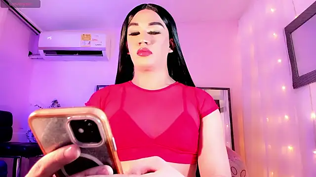 Snapshot of ShantalGirs chatting on October 2025 08:05:02 PM ShantalGirs online show from October 2025 08:05:02 PM