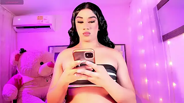 Snapshot of ShantalGirs chatting on October 2025 04:44:02 AM ShantalGirs online show from October 2025 04:44:02 AM