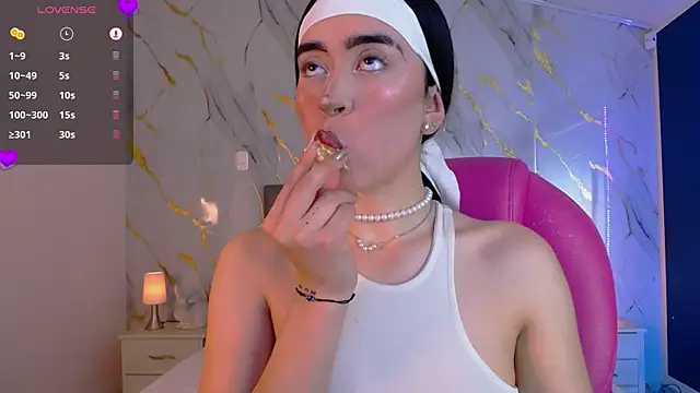 Julieta De Los Angeles online show from January 2025 03:29:01 AM