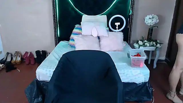 VioletaaaSlave online show from December 2025 11:03:02 AM