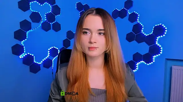 liana kisses online show from November 2025 08:13:02 PM