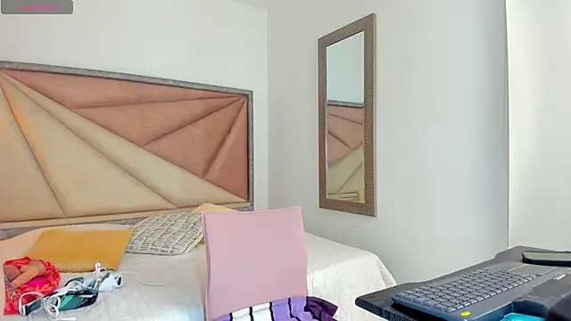 BarbaraKnox  online show from September 2025 11:48:01 PM