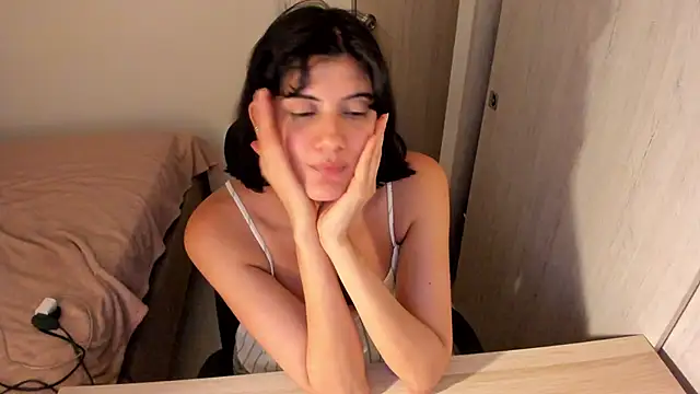 Snapshot of misstoya chatting on June 2026 09:14:01 AM misstoya online show from June 2026 09:14:01 AM