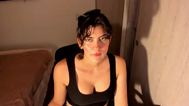 Snapshot of misstoya chatting on July 2026 01:20:02 AM misstoya online show from July 2026 01:20:02 AM