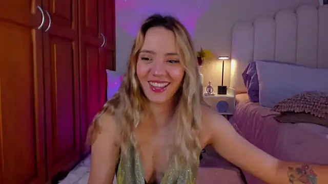 martinaaricci online show from March 2026 01:49:01 PM