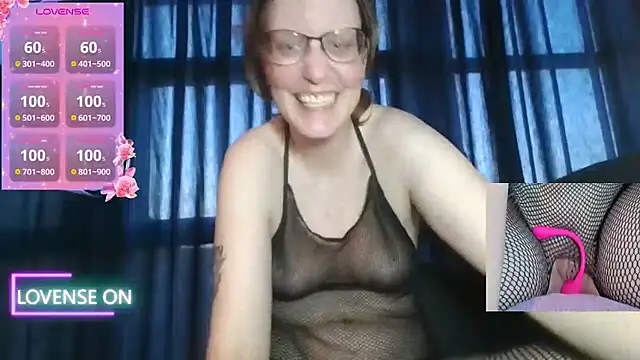 PernillaGirl online show from April 2026 06:32:01 PM