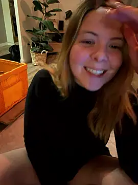 Snapshot of Nina_blain chatting on January 2026 08:10:02 PM Nina blain online show from January 2026 08:10:02 PM