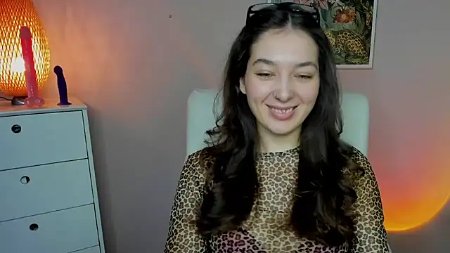 Snapshot of Meagn_Extasy chatting on December 2025 07:47:02 AM Meagn Extasy online show from December 2025 07:47:02 AM