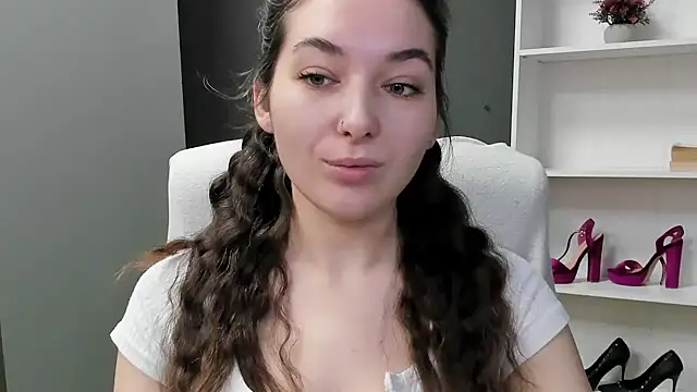 Snapshot of Meagn_Extasy chatting on January 2026 07:46:02 AM Meagn Extasy online show from January 2026 07:46:02 AM