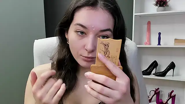 Snapshot of Meagn_Extasy chatting on January 2026 07:46:01 AM Meagn Extasy online show from January 2026 07:46:01 AM