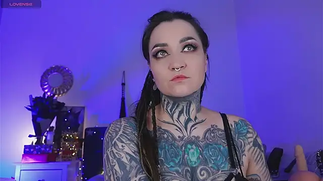 Snapshot of SindelDark chatting on December 2024 04:39:01 PM SindelDark online show from December 2024 04:39:01 PM