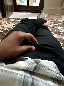 Snapshot of DudeBoyBad chatting on February 2025 06:39:02 AM DudeBoyBad online show from February 2025 06:39:02 AM