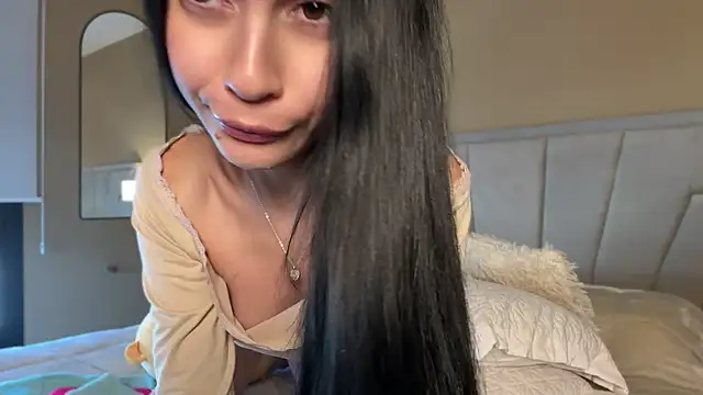 Valentcouple online show from May 2026 07:41:01 PM