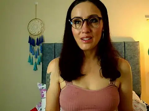 IberianMoonMK online show from October 2025 11:20:02 AM