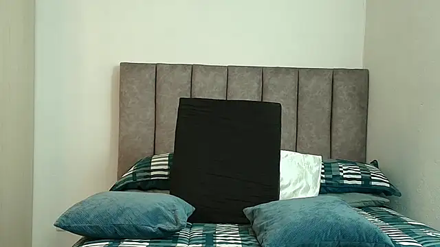 karina lewis  online show from February 2026 04:22:01 AM