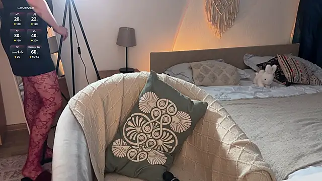 jennetdoll online show from October 2025 12:35:01 PM