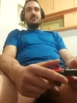 skrigul12 online show from February 2026 12:19:01 PM