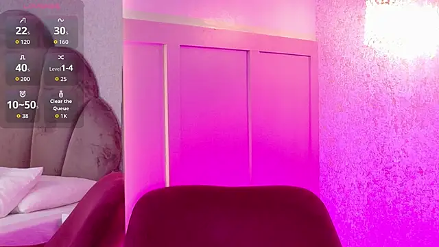 Camille Torres online show from December 2025 01:53:01 PM