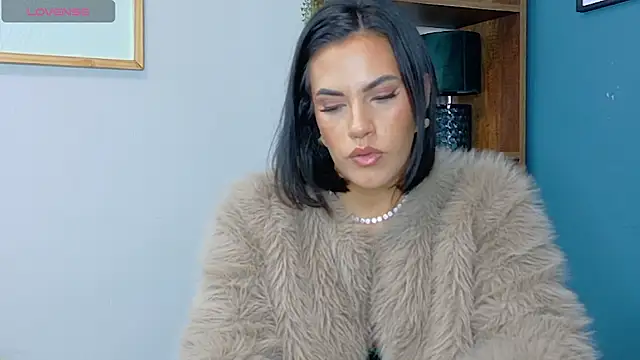 Camille Torres online show from January 2026 12:43:02 PM